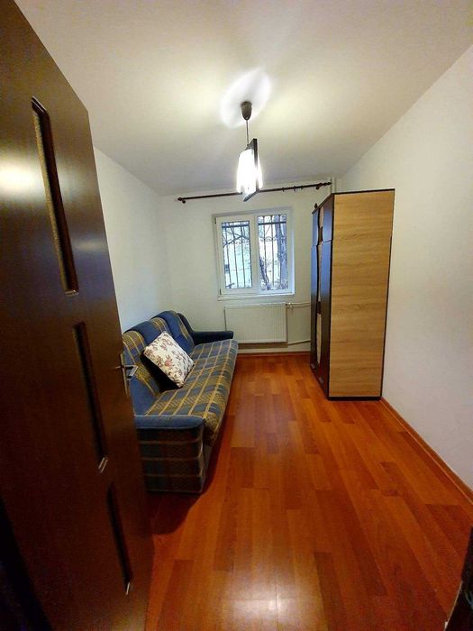 Inchiriez apartament zona Casa de cultura