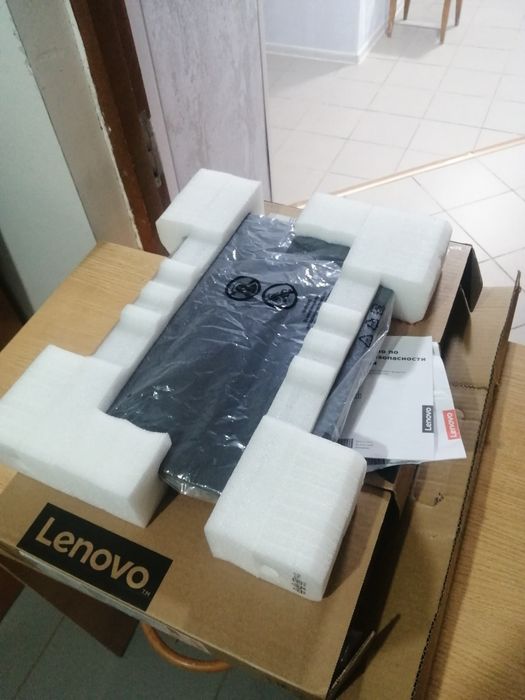 Lenovo SSD /8Gb DDR4. Новый.