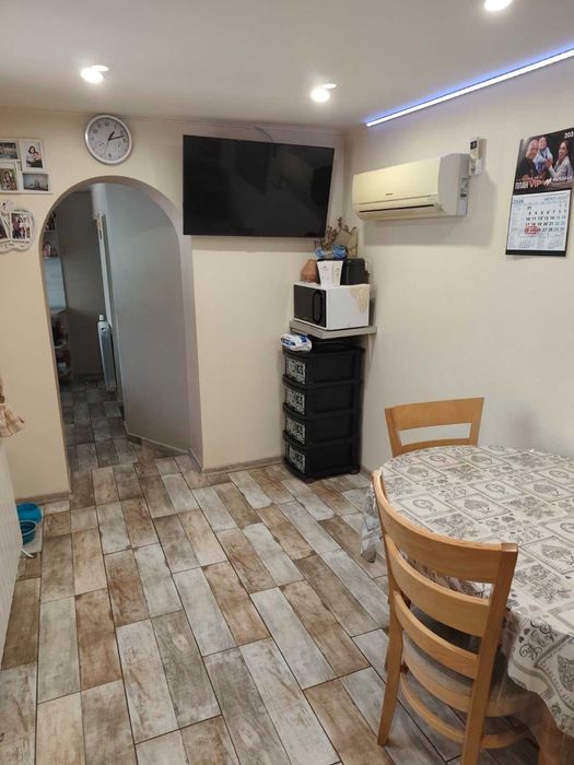 Реновирана къща в центъра на Добрич