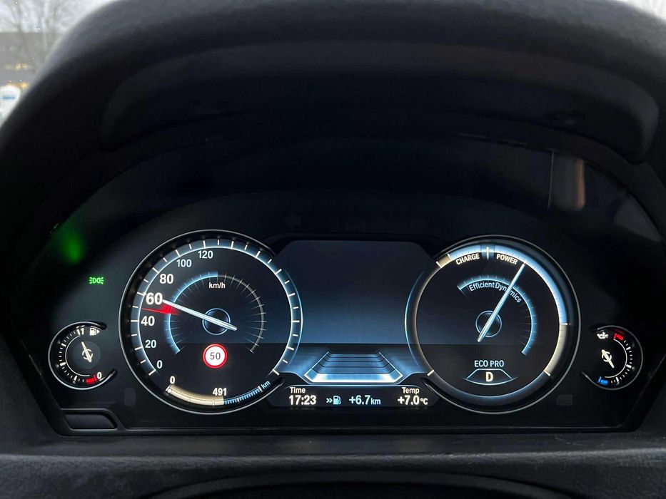 6WB Дигитално табло за BMW