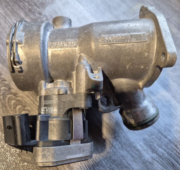 EGR клапан ,мерцедес 2.2 CDI 150кс