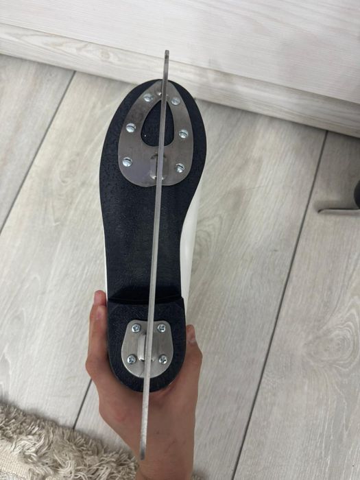 Продам коньки в хорошем состоянии