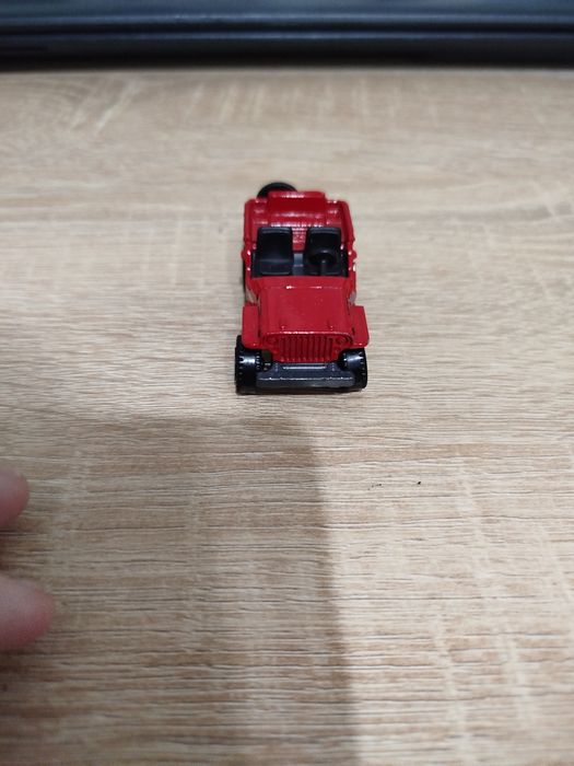 Машинки,есть хотвилс и варн из германии