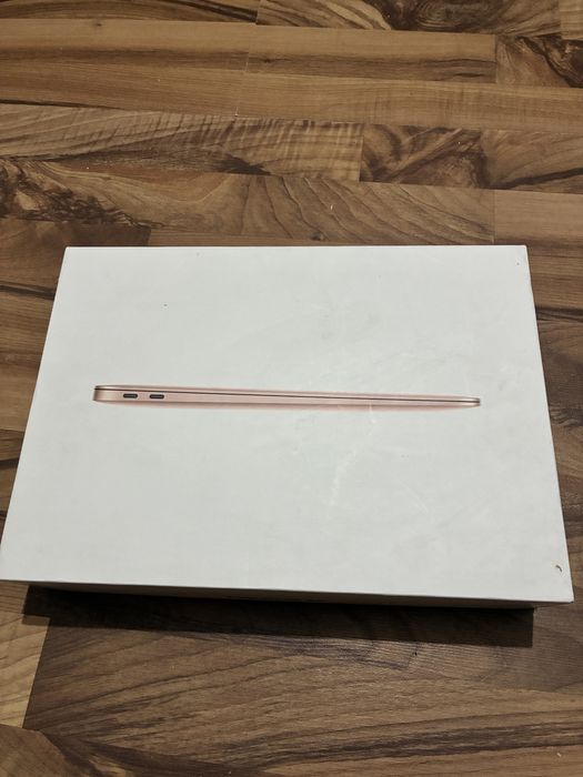 MacBook air M1 256/8 gb