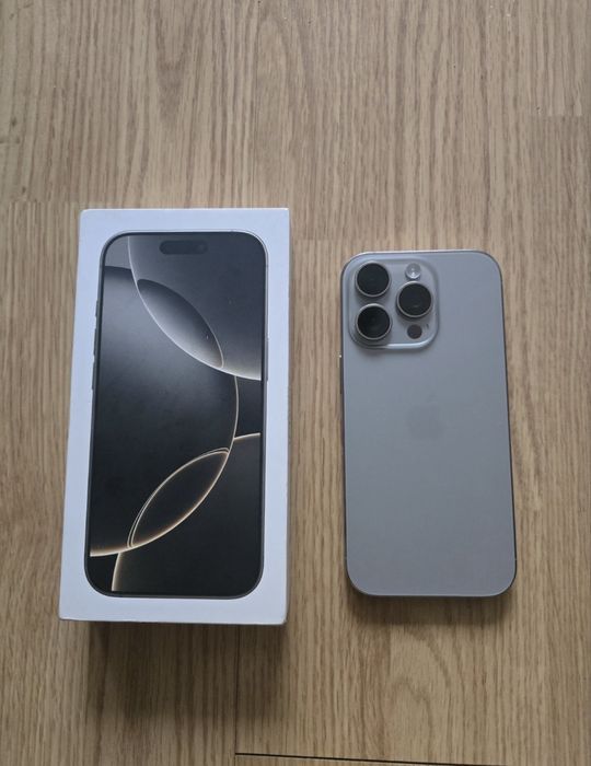 Продам iPhone 16 Pro новый