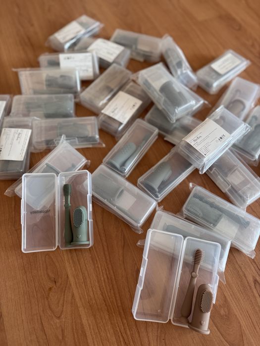 Degetar/periuta bebelusi