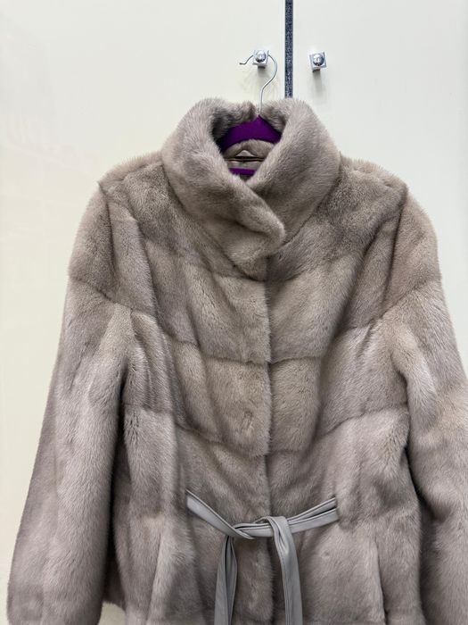 Продам норковую шубу