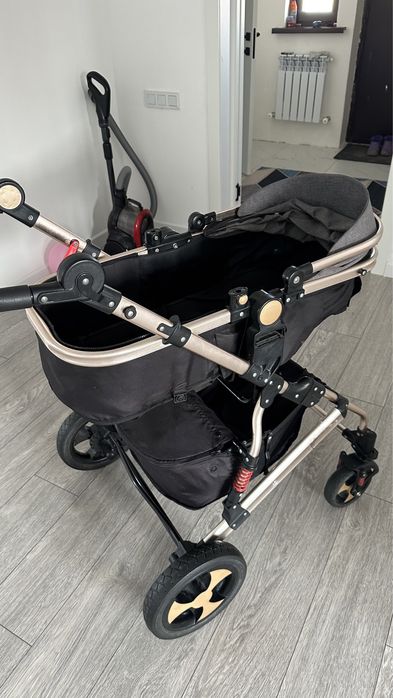 Продам коляску в идеальном состояний