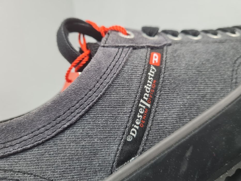 Кецове Diesel S-Principal Low

Чисто нови с кутия. 

Размер 44 стелка