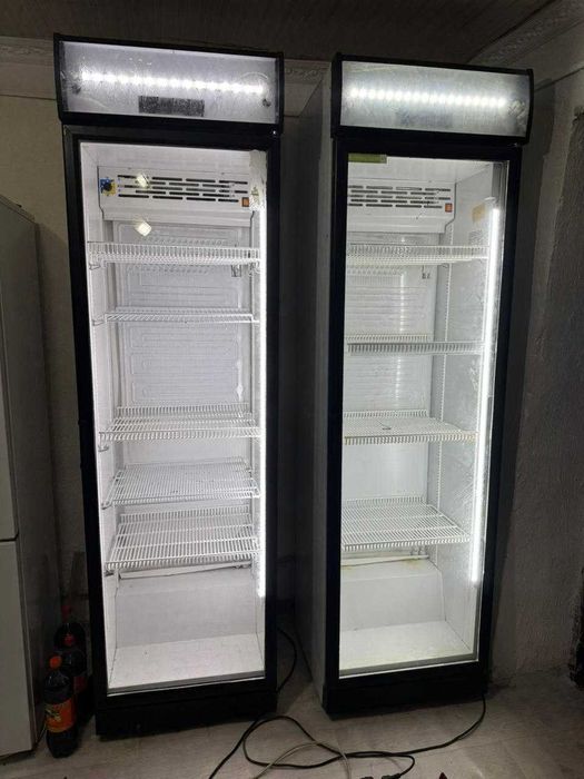 Витринный холодильник