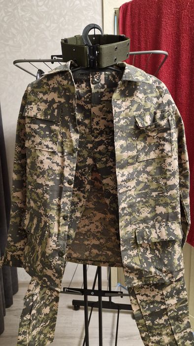 Продам военную форму.