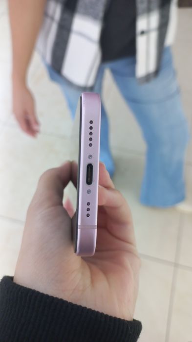 IPhone 15 без коробки