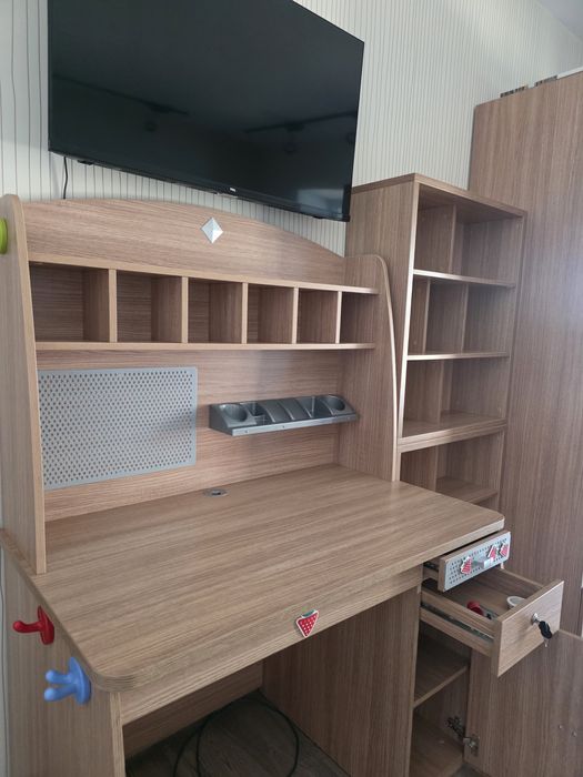 Продам парту чилек cilek