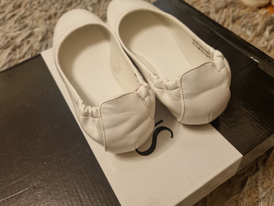 Balerini albi pentru fetite