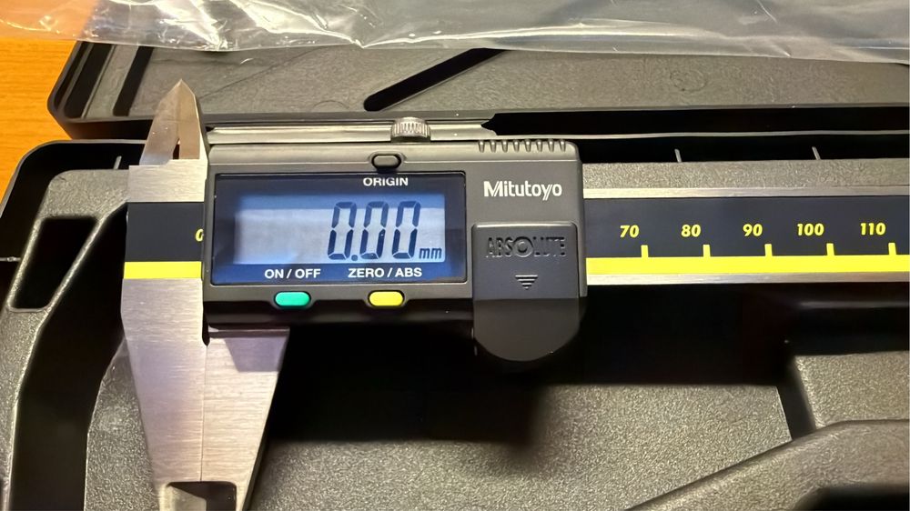 Subler digital Mitutoyo 6”, scala in “mm”
