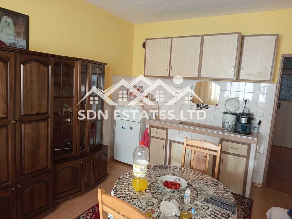 Продава се Двустаен апартамент в Казанлък - 84 кв.м за 881 €/кв.м - Снимка #1