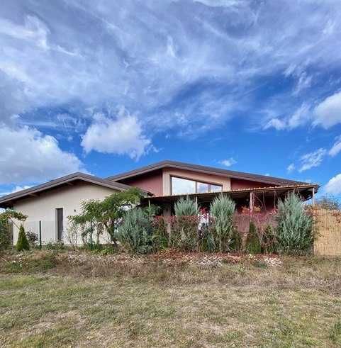 Продава се Къща в София, Борово - 190 кв.м за 1569 €/кв.м - Снимка #1