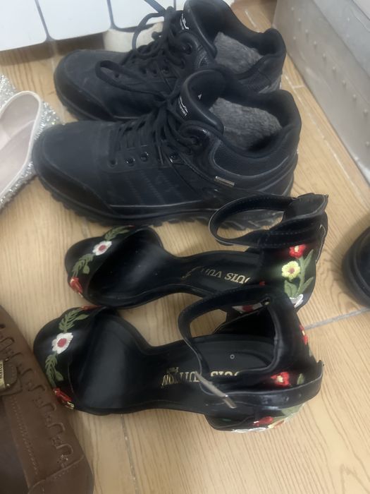 Обувь женская мужская