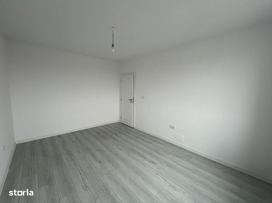 Decomandat, Apartament Cu 3 Camere, Giroc