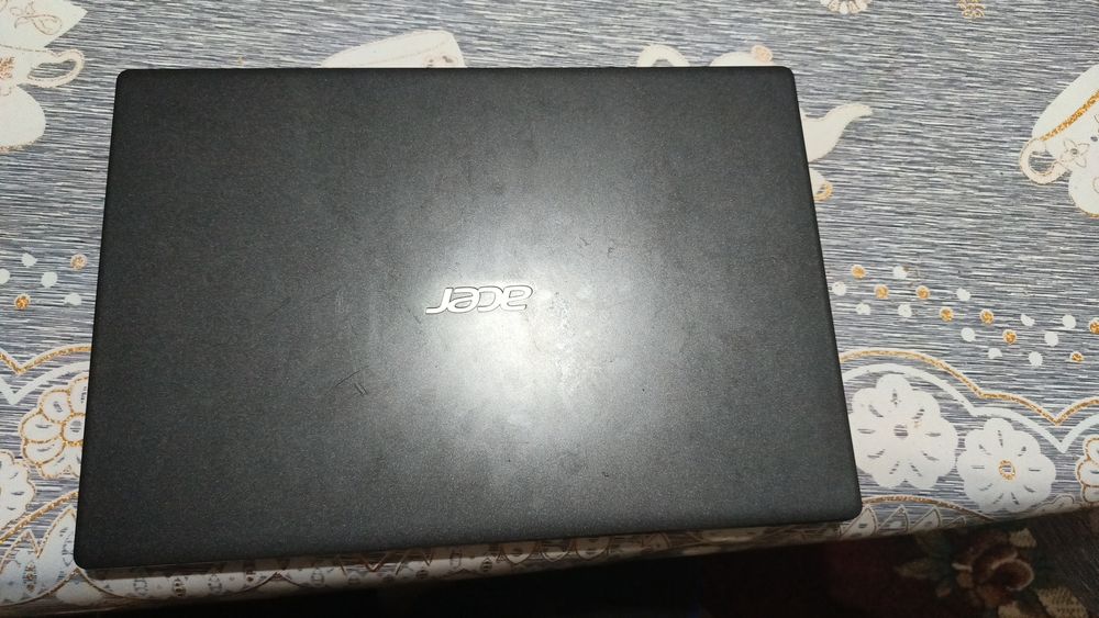 Intel(R) Core (TM) i3-1005G1 CPU 1.20 GHz Ram 8.0 hotira 128