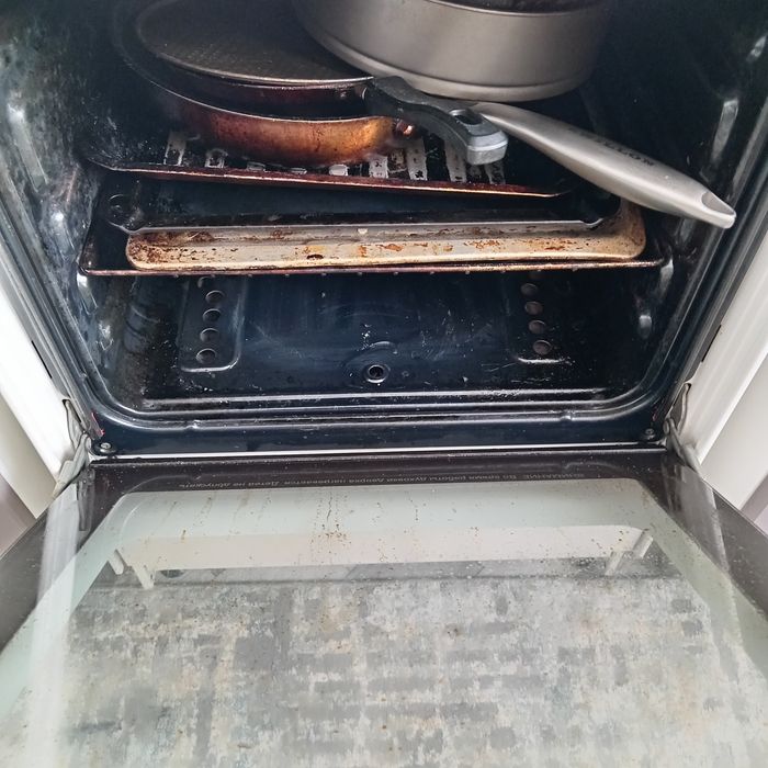 Продам газовую плиту