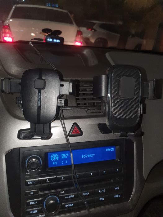 Telefon Ushlagich Avtomobil uchun