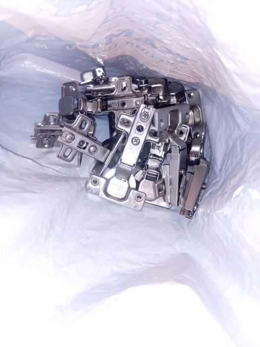 Продам фурнитуру