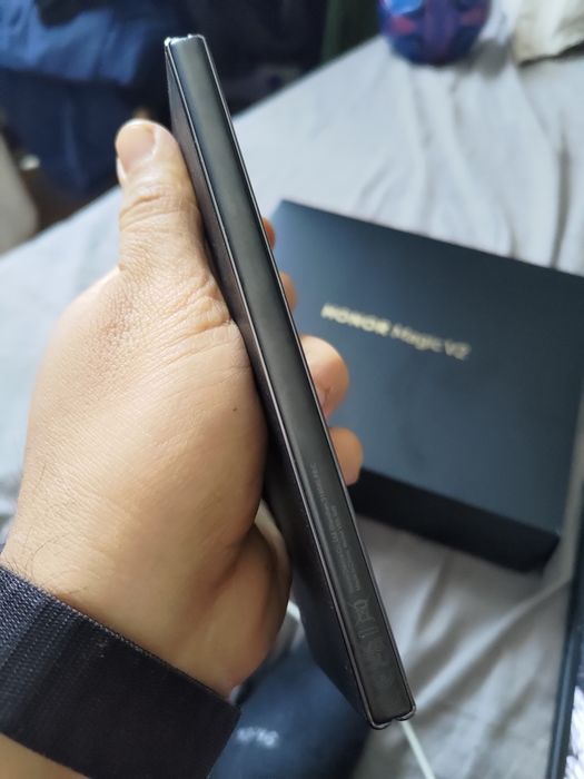 Honor Magic V2 fold  512gb full box
