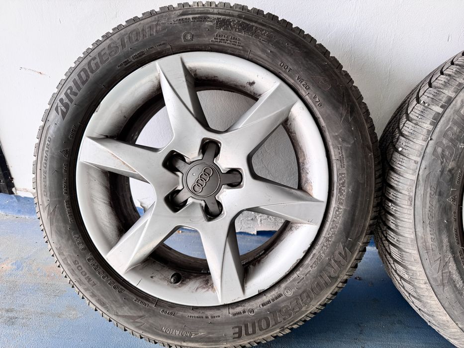 Jante Audi 16” cu anvelope bridgstone de iarna 8mm 205/60R16 96H