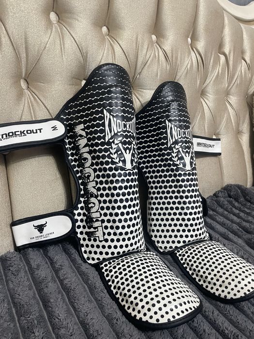 Vand tibiere de kickbox KNOKOUT,Doar în CONSTANTA