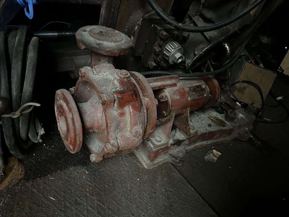 Консольный насос.