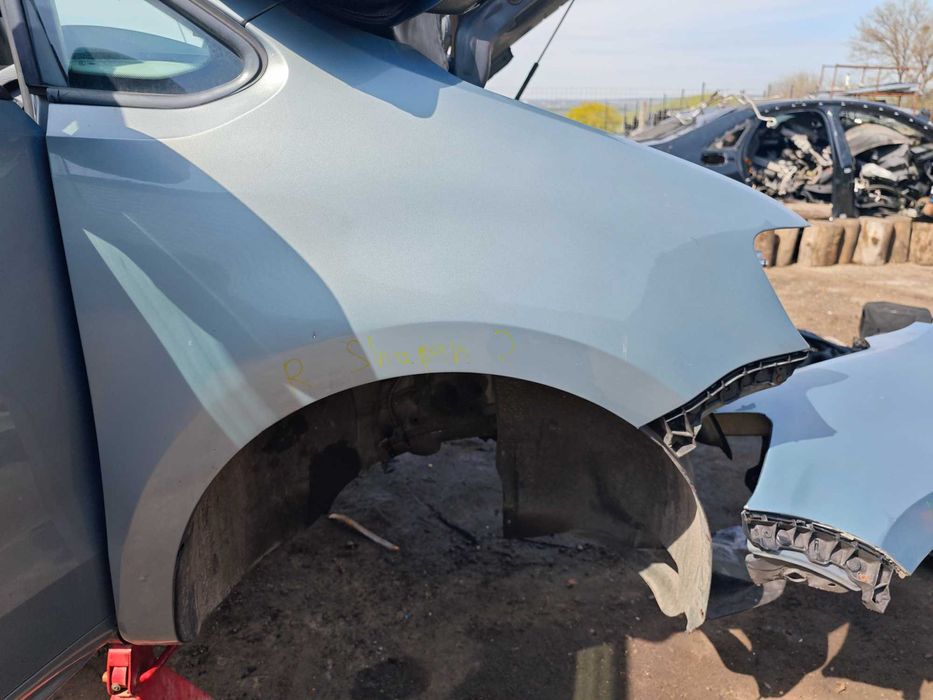 Калници ляв десен калник VW Sharan 2012 г здрави