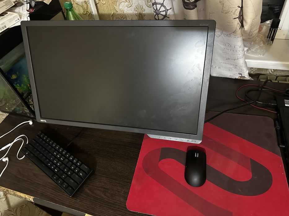benq zowie xl2411p + кронштейн