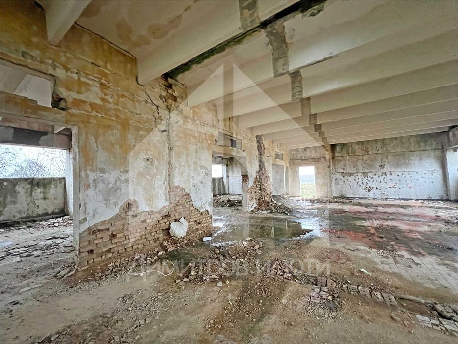 Продава се Склад в с. Никола Козлево, Област Шумен - 610 кв.м за 210 €/кв.м - Снимка #4