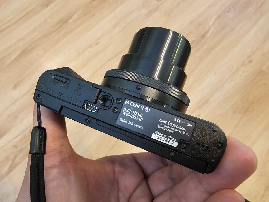 SONY Cyber-shot DSC-HX90