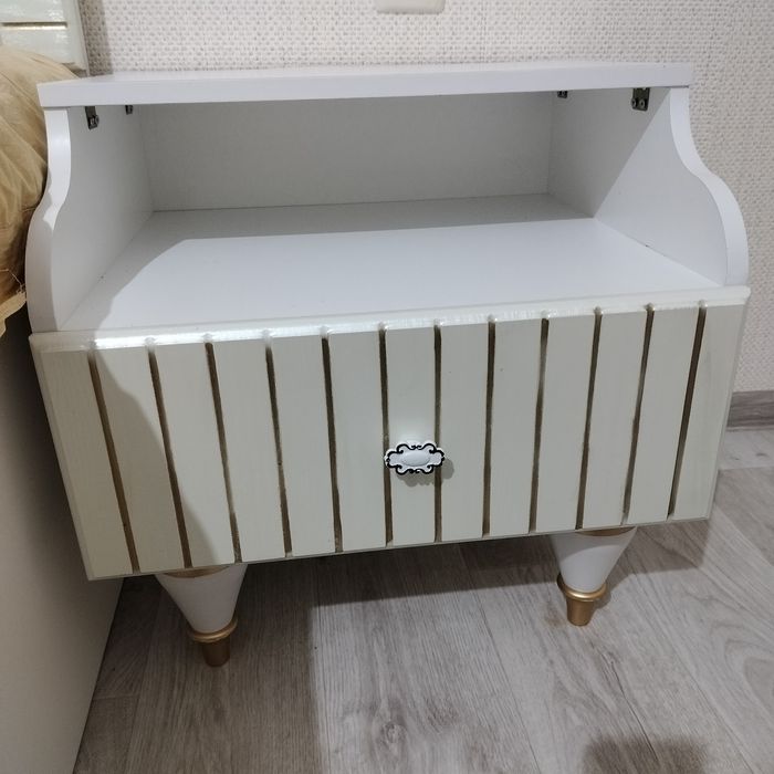 Продается спальный гарнитур