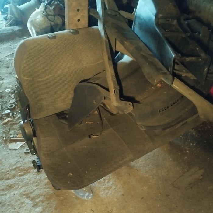 Продам запчасти спейс вагон