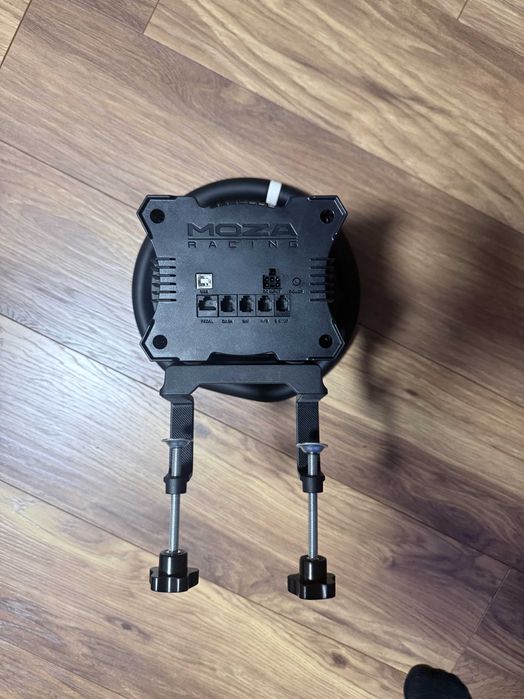 Volan gaming Moza R5 + Kit frana MOZA SR-P Lite