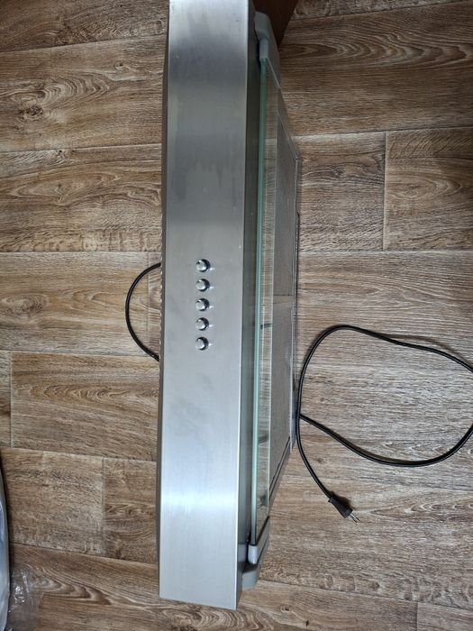 Продам  кухонную  вытяжку