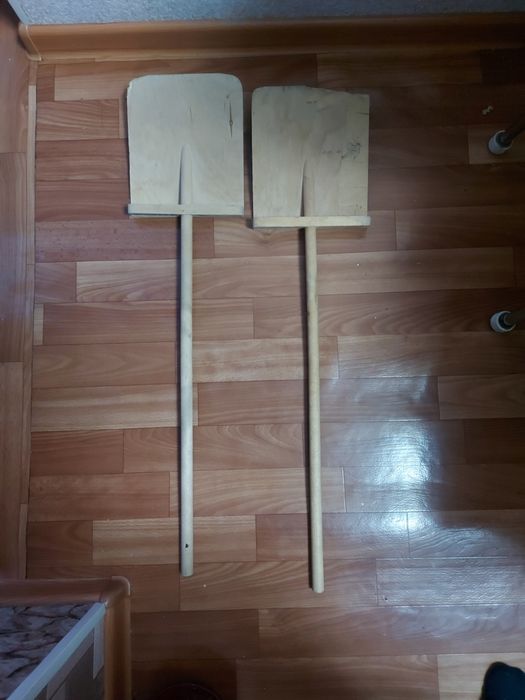 Продам снеговые лопаты детские