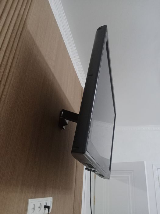 Телевизор LG42CS460T-ZA