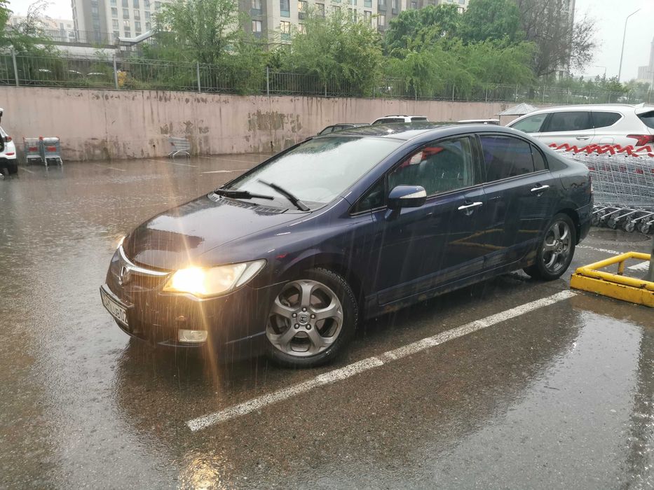 Honda Civic  2007 г.в седан 8 поколение 4FD