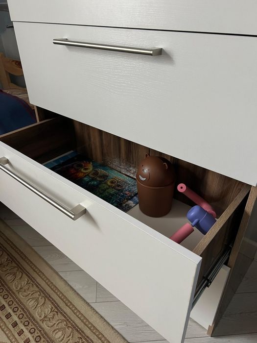 Продам Комод с ящиками