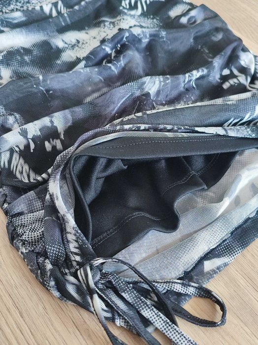 Тясна нова рокля XS-S (еластична)