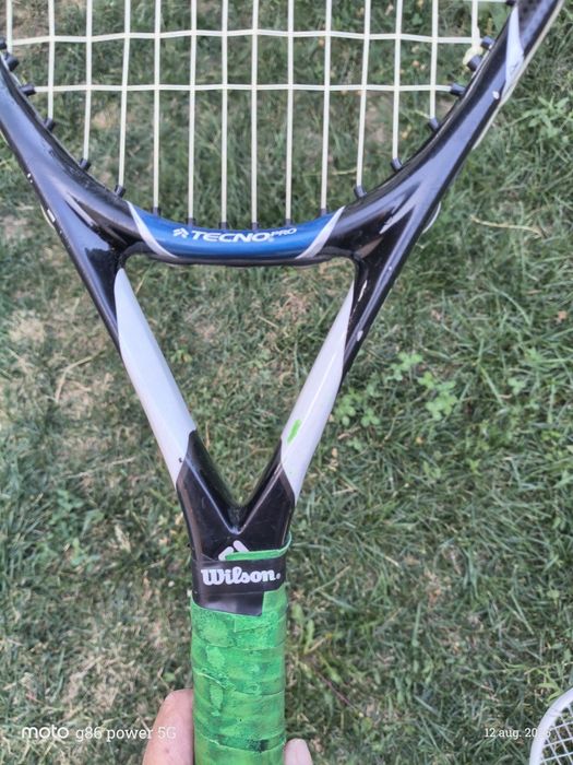 Racheta de tenis din gama Tecnopro
