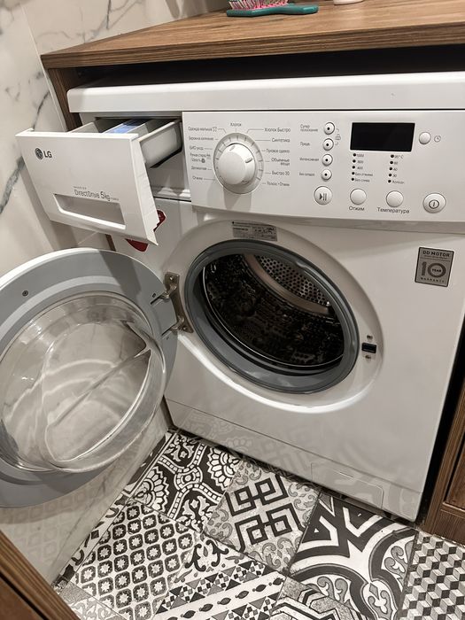Срочно продам стиральную машину