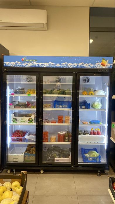 Срочно продам холодильник для магазина