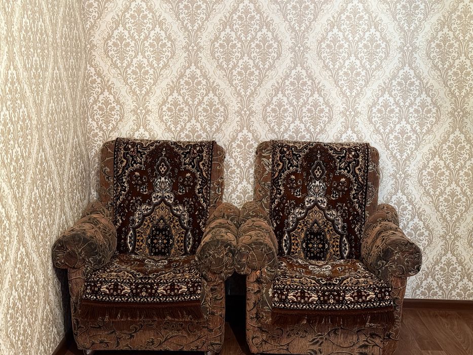 Кресло для гостиной