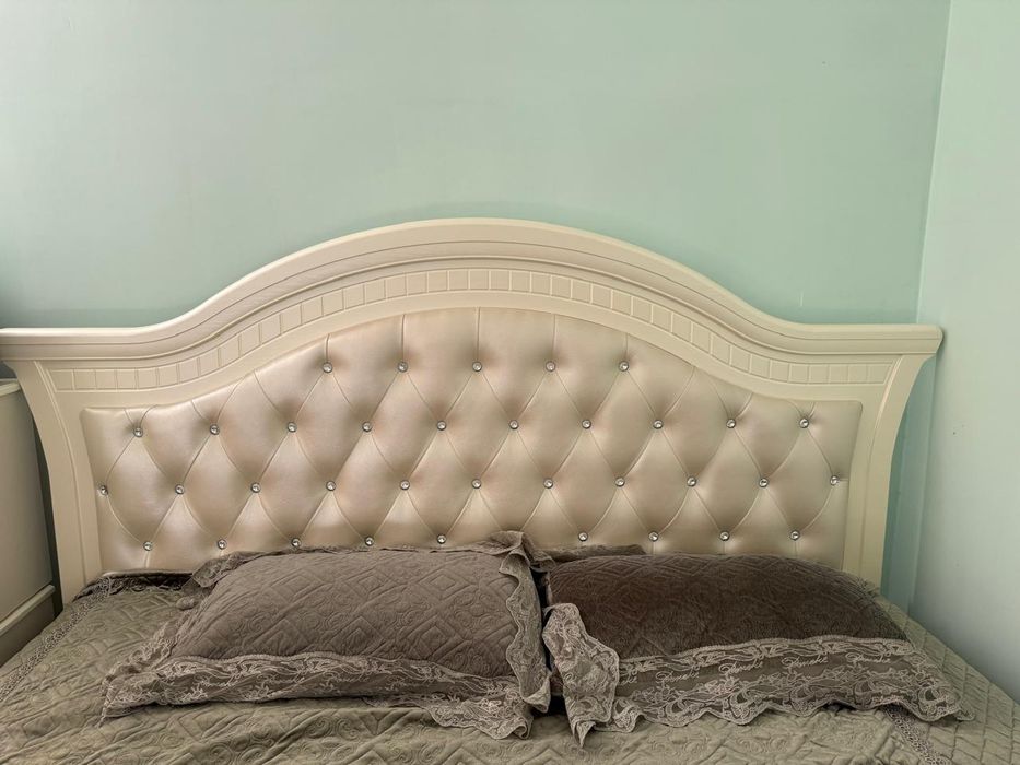 Спальня с тумбы.