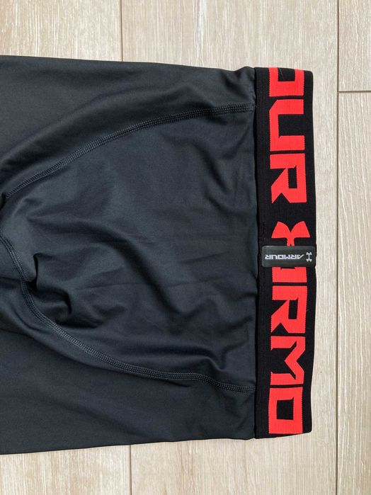 Under Armour HeatGear Armour 2.0 Compression мъжки клин размер М